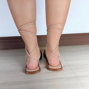 Rasteirinha Nude Feminina com Amarração e Strass